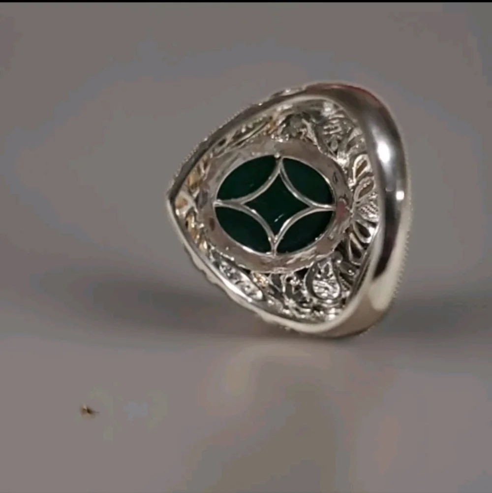 18K Gold Platinum Green Onyx Cocktail Ring